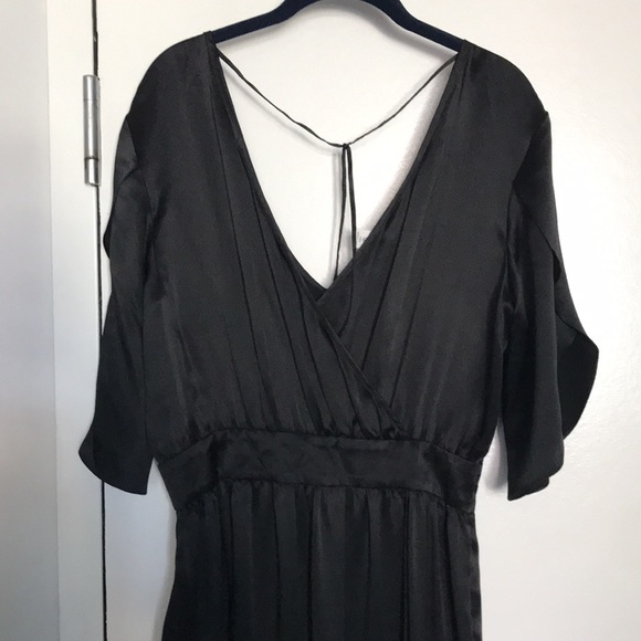 Long Silk Dress. Size 10. 100% Silk. Like New. - Picture 2 of 4